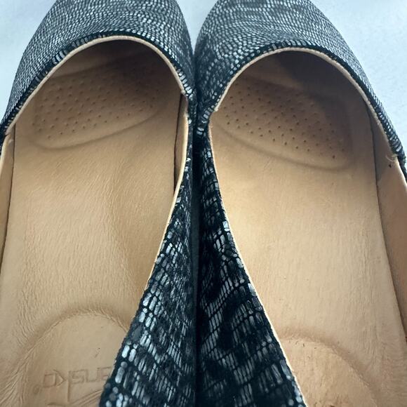 Dansko Gray Larisa Leopard Slip On Flats Leather Size 39 - Picture 13 of 13